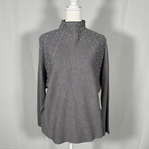 Gray Long Sleeve Top with Studded Details By Luna Size L